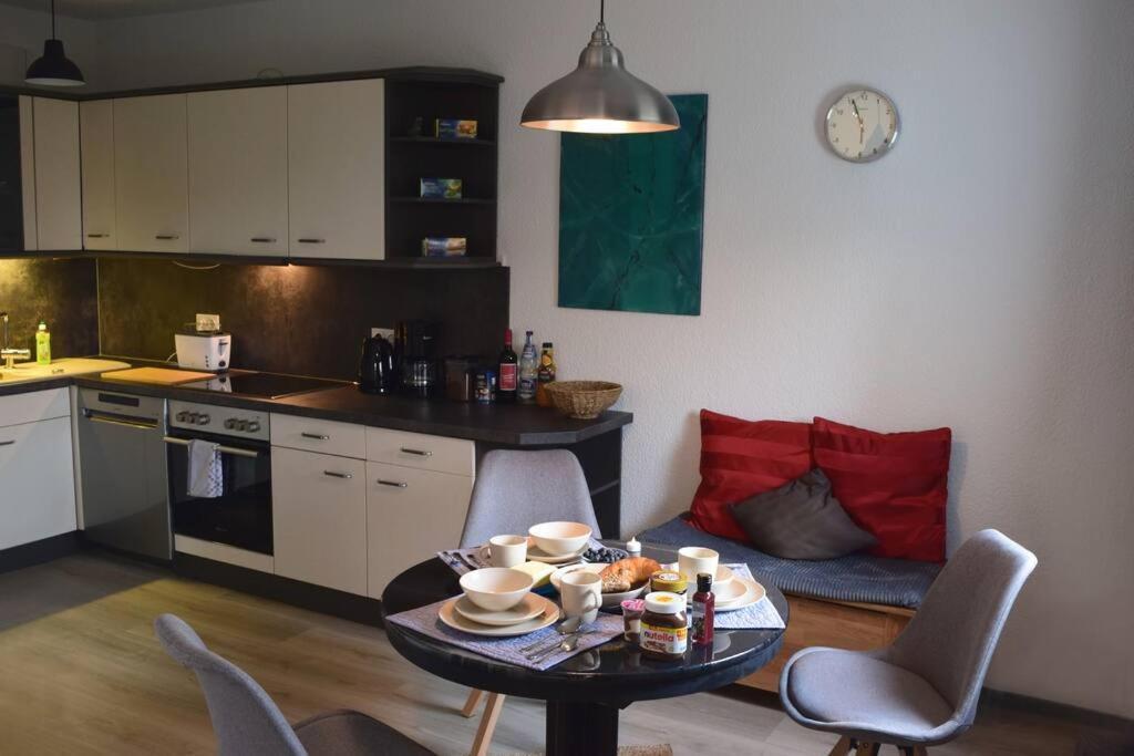 Md-5 Stadtfeld Beimsstrasse 81 - Appartement Domblick - Parkplatz - Balkon - 2Einzelbetten - Schlafsofa Магдебург Экстерьер фото