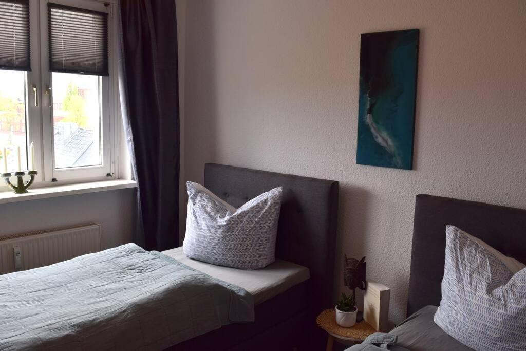 Md-5 Stadtfeld Beimsstrasse 81 - Appartement Domblick - Parkplatz - Balkon - 2Einzelbetten - Schlafsofa Магдебург Экстерьер фото